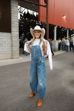 Load image into Gallery viewer, The Desert Thread Bridal Jacket